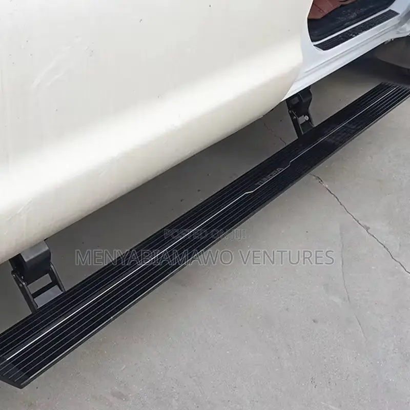 Tundra 2022+ Automatic Power Retractable Side Steps
