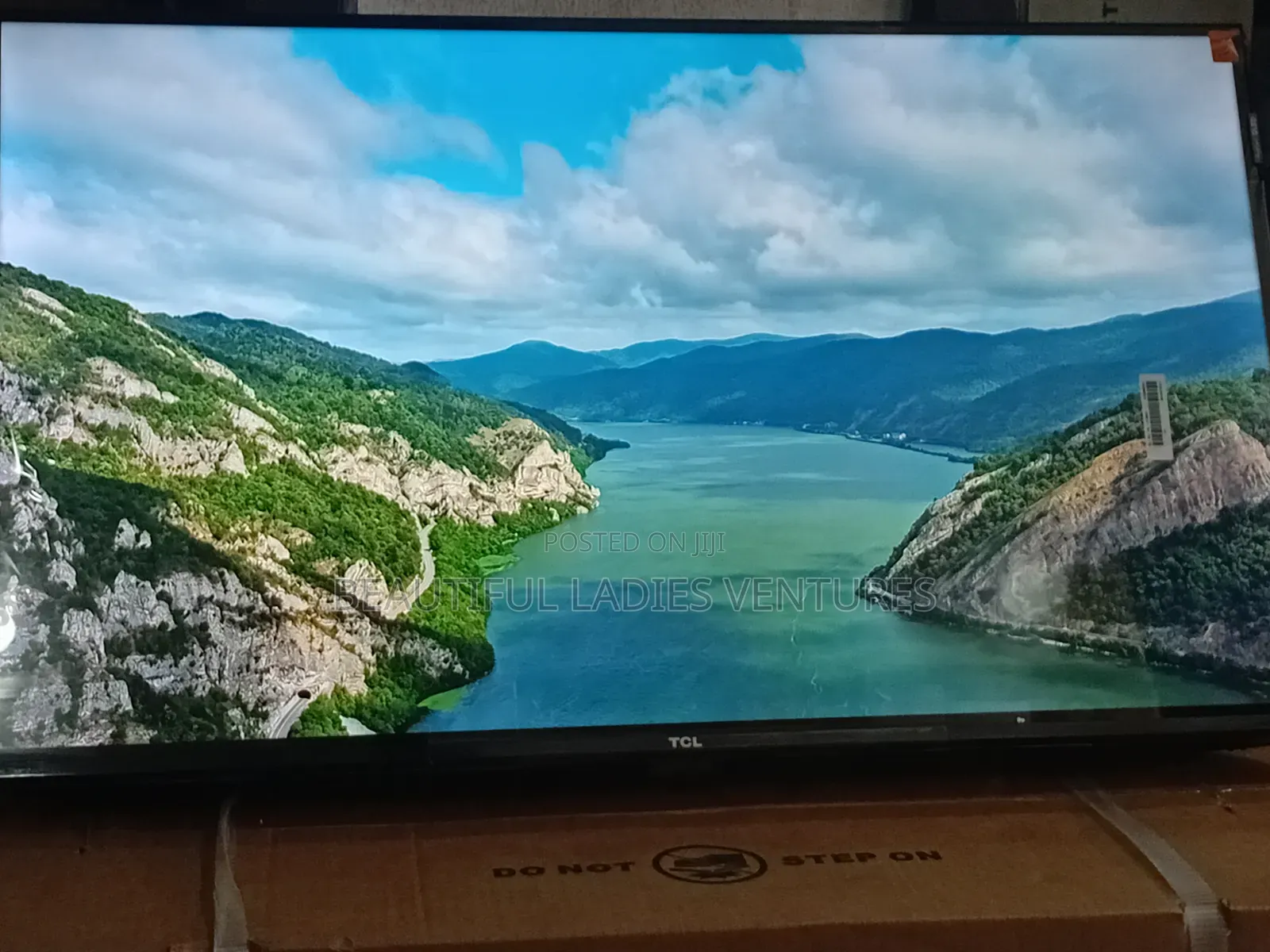 TCL 32-Inch Smart Entertainment Tv for Every Room