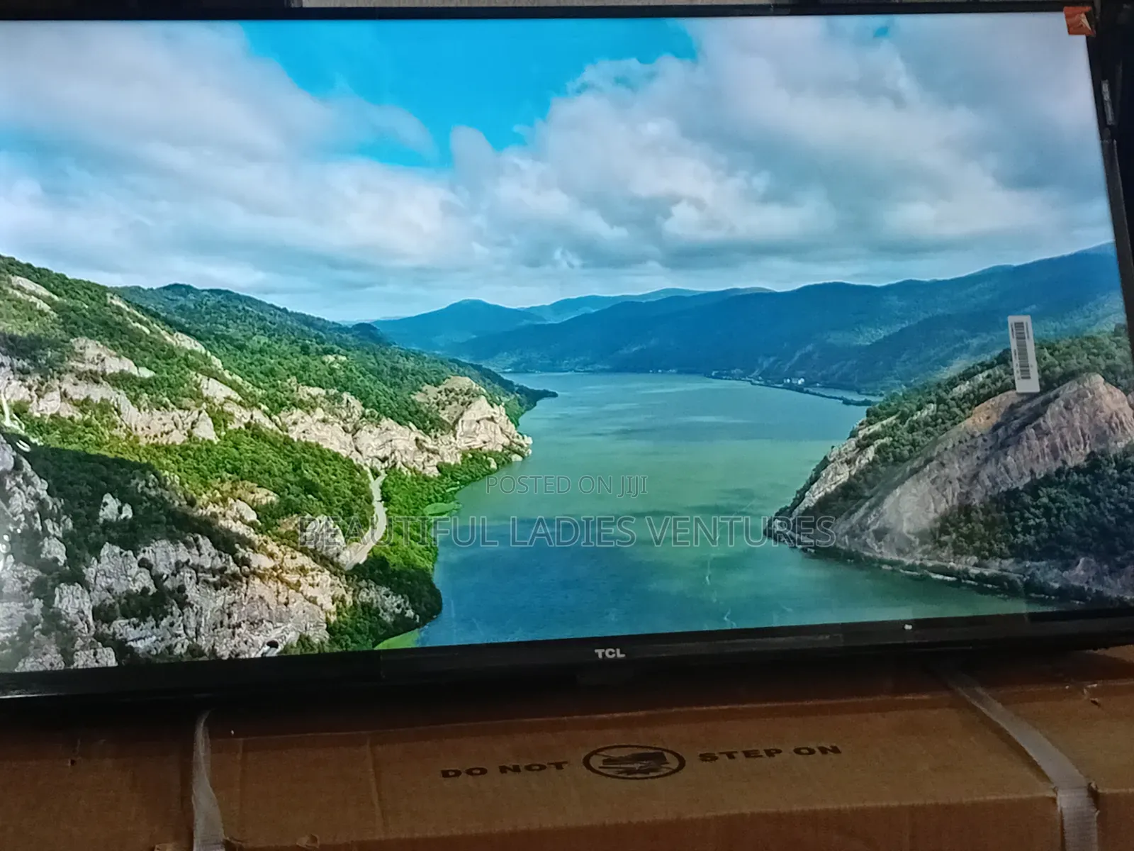 TCL 32-Inch Smart Entertainment Tv for Every Room