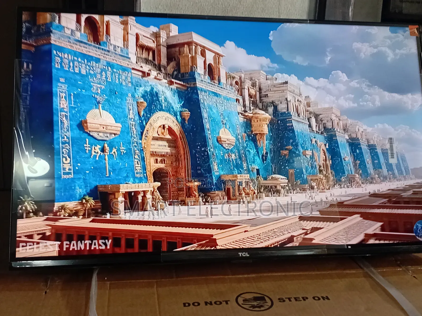 TCL 32” Qled Smart Television With Modern Slim Design