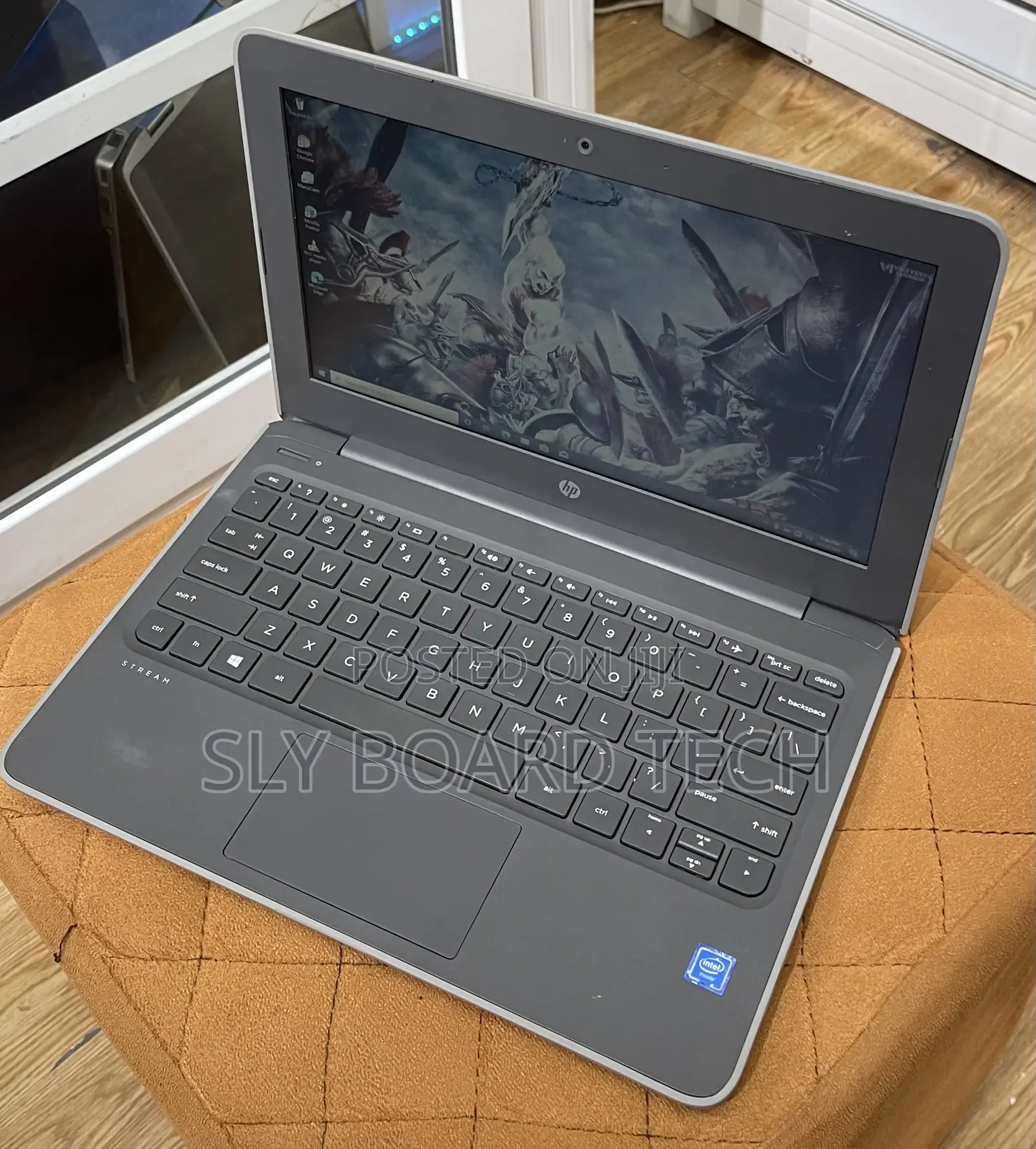 Laptop HP Stream 11 Pro G3 4GB Intel SSD 60GB