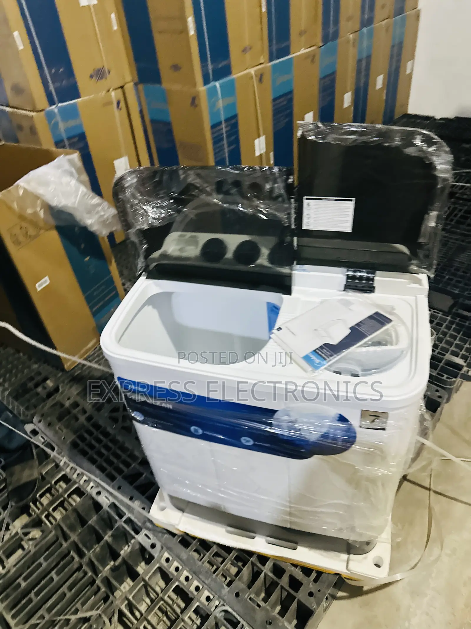 Ultra Modern White Washing Machine 7kg Topload Twintub Midea