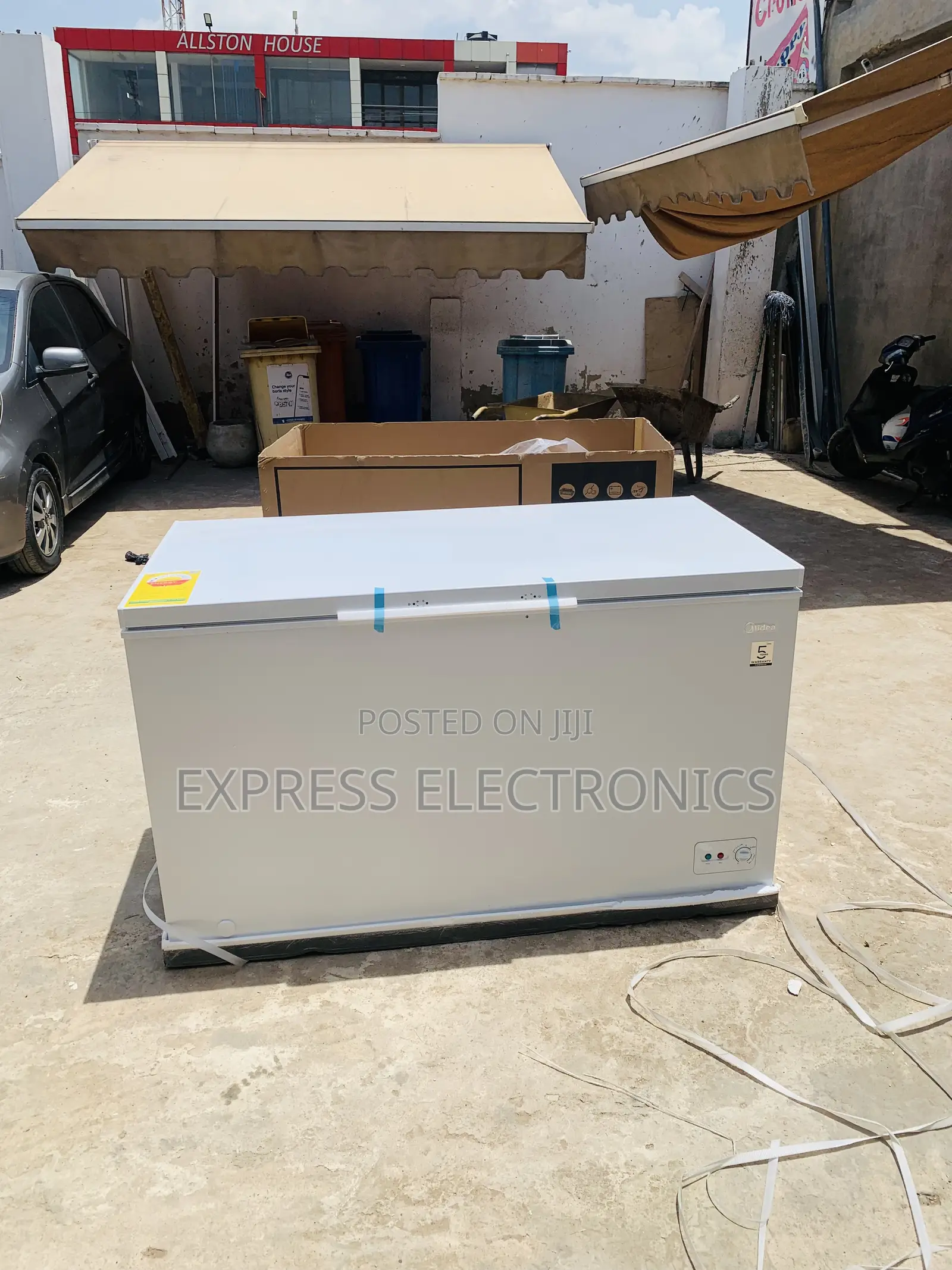 Text Us for Your Chest Freezer Single Door 418l Midea