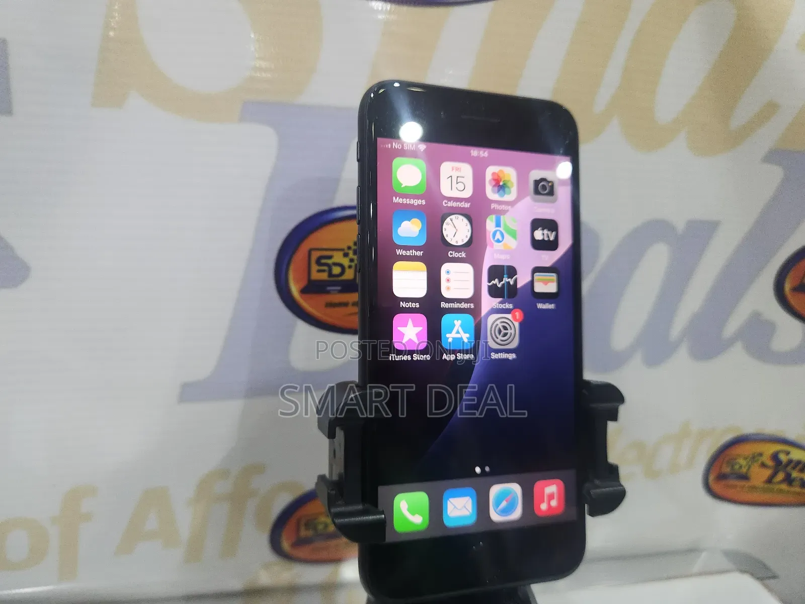 Apple iPhone SE 64 GB Black