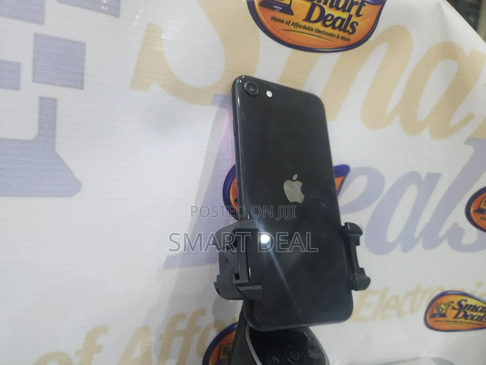 Apple iPhone SE 64 GB Black