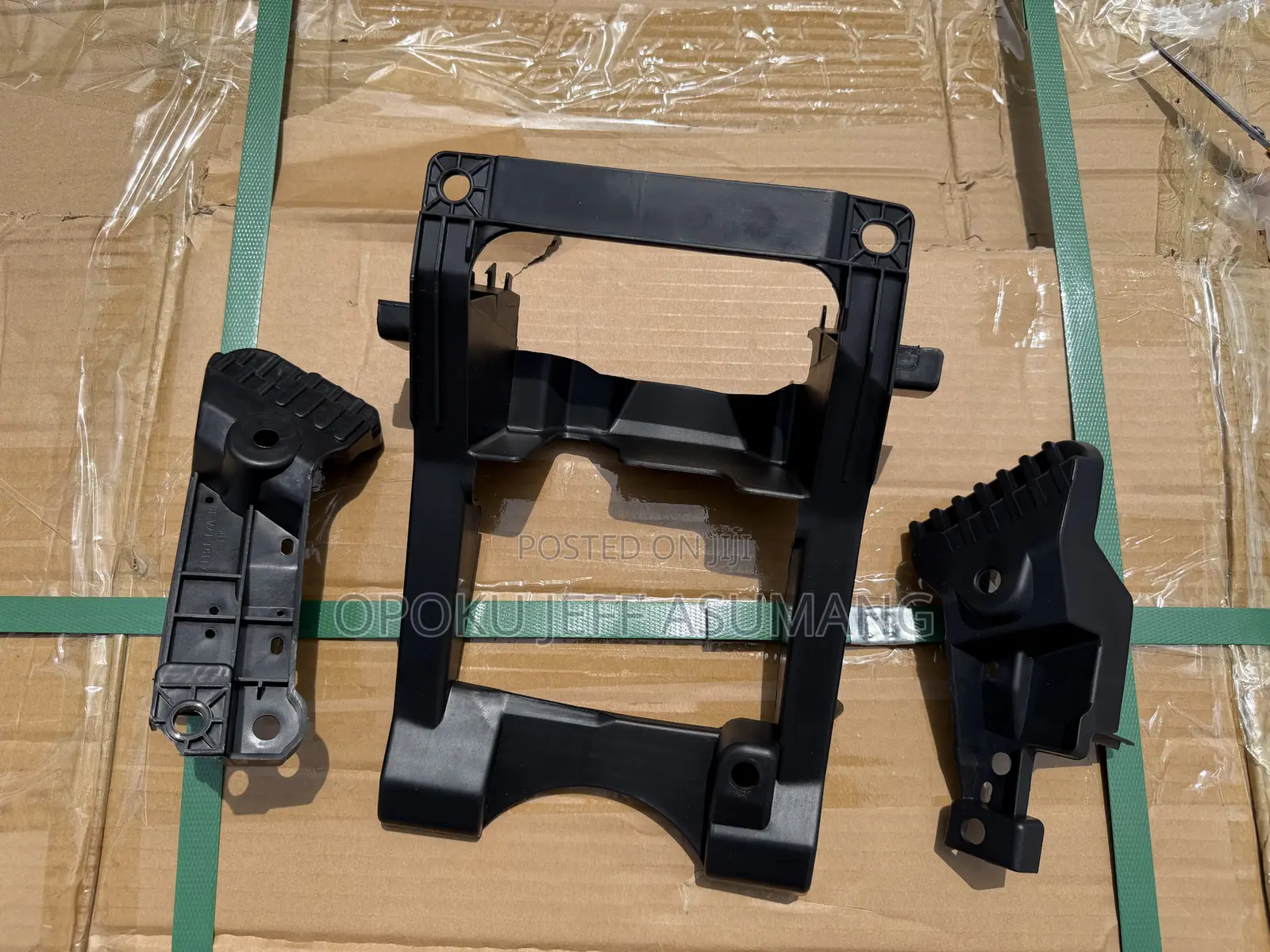 Honda Hr- V 2015 - 2021 Top Grille Bracket Set