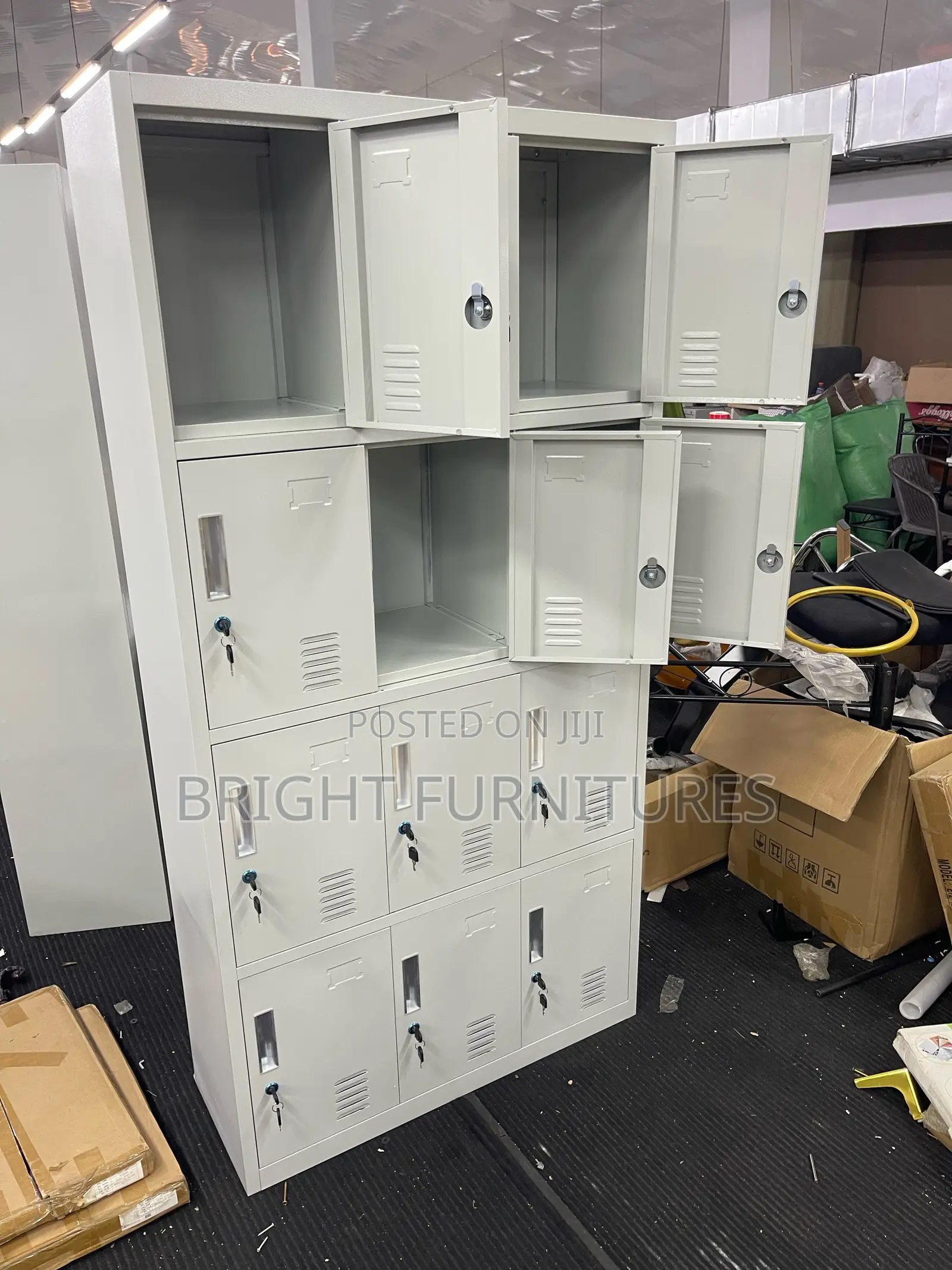 Office Cabinets/12 Metallic Lockers