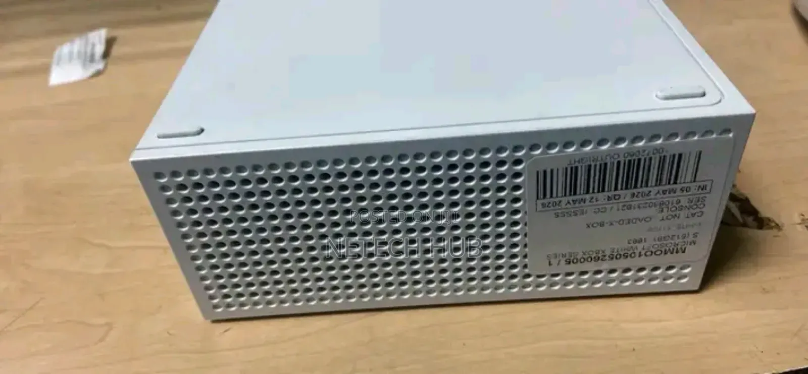 Xbox Series X No Games and Pad