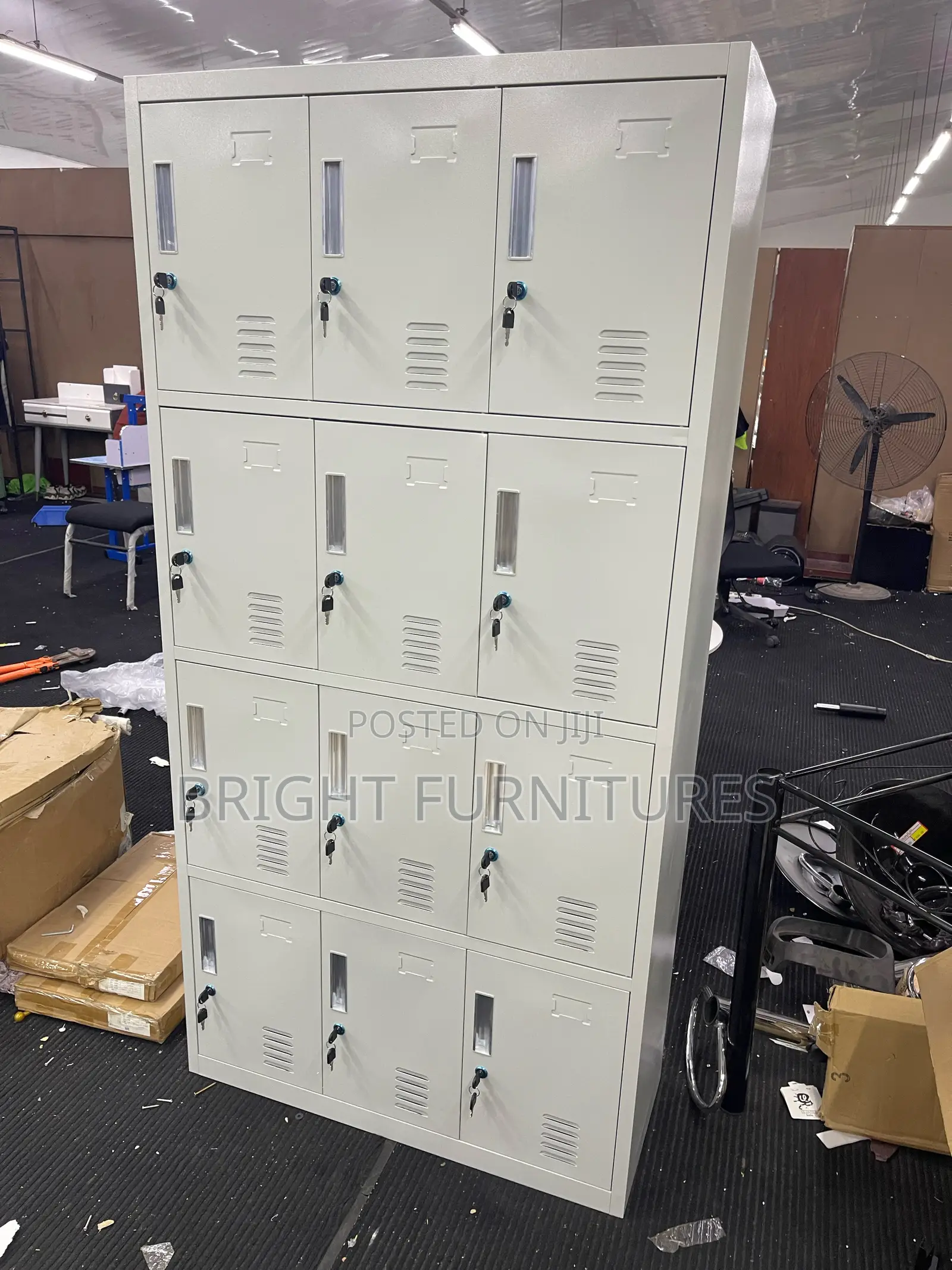 Office Cabinets/12 Metallic Lockers