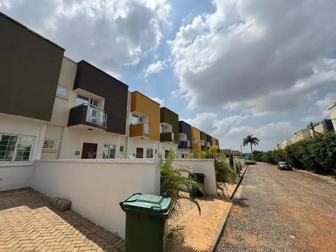 2bdrm Townhouse / Terrace in East Legon Hills, Accra Metropolitan