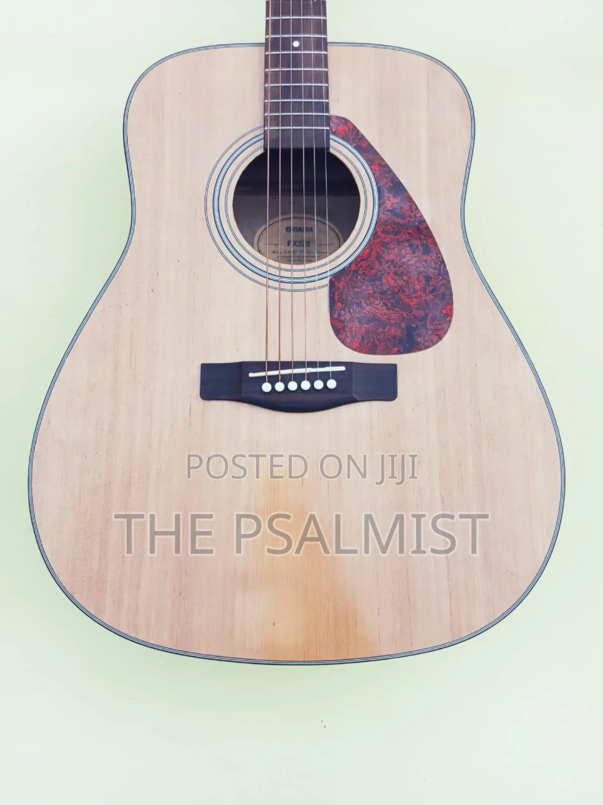 Yamaha Fx 325 Semi Acoustic Guitar