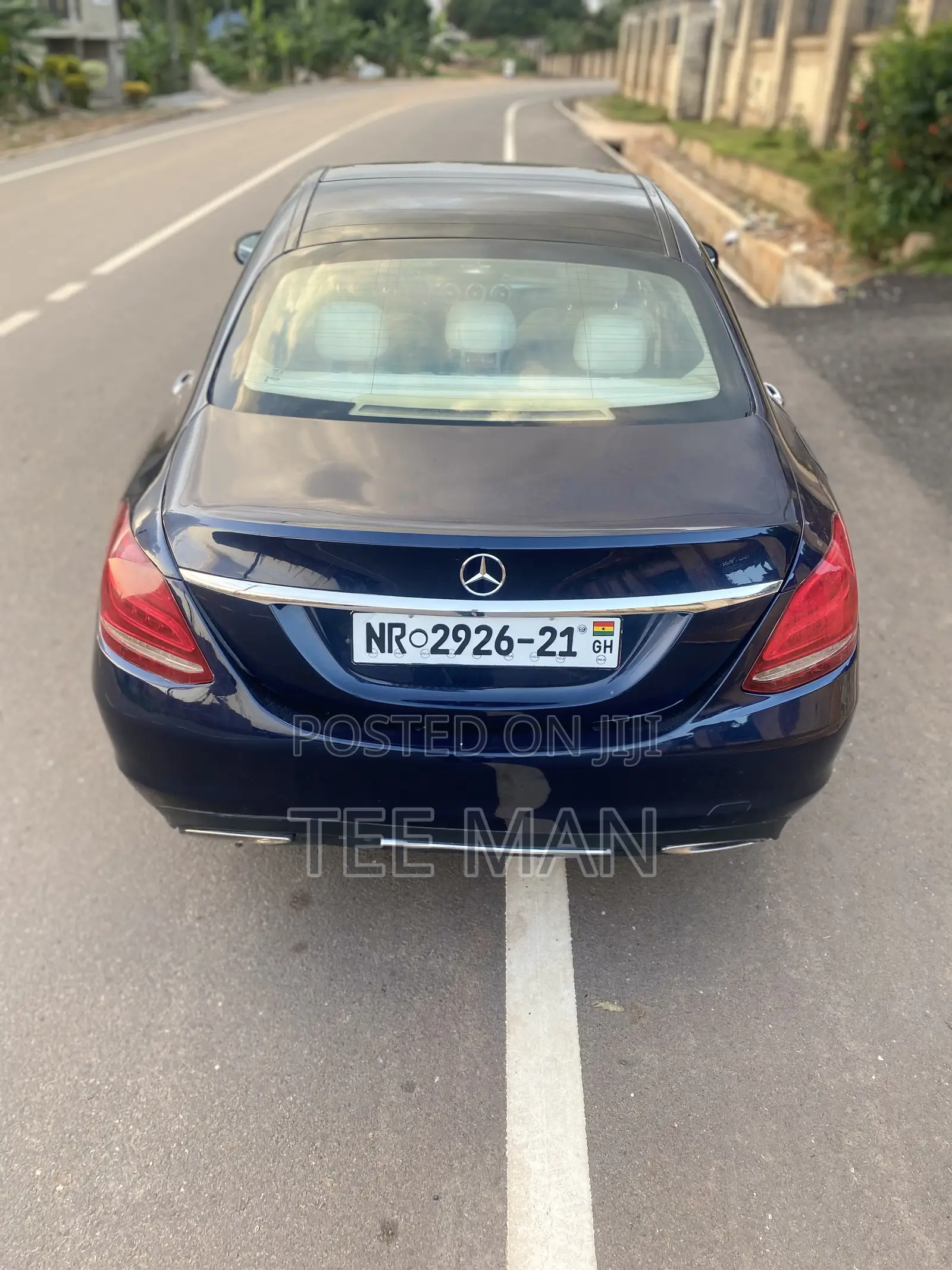 Mercedes-Benz C300 2015 Blue