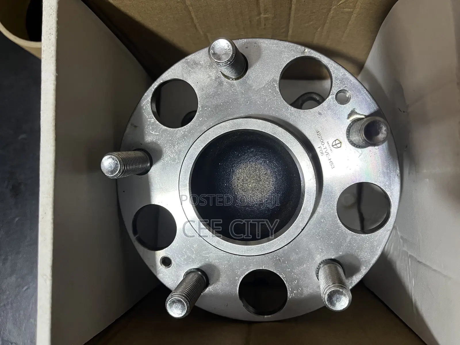 Honda Accord 2018-2023 Back Hub