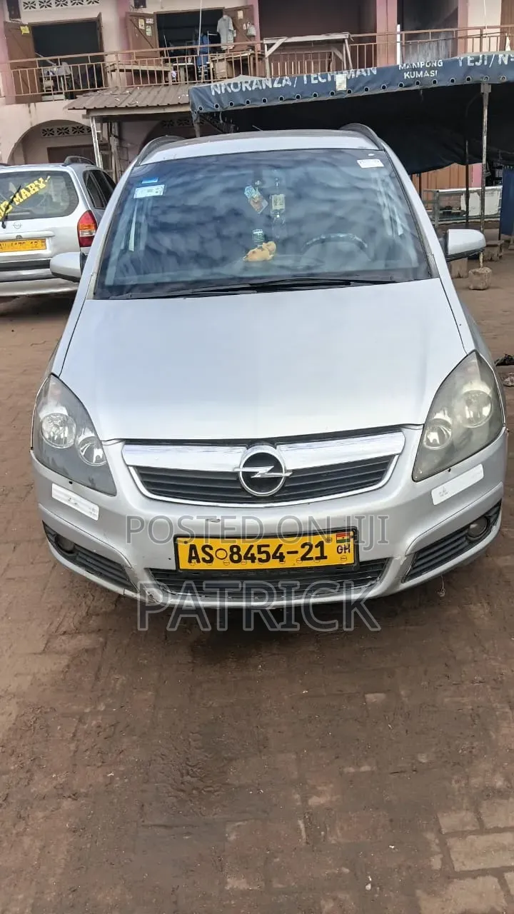 Opel Zafira 1.6 2008 Silver