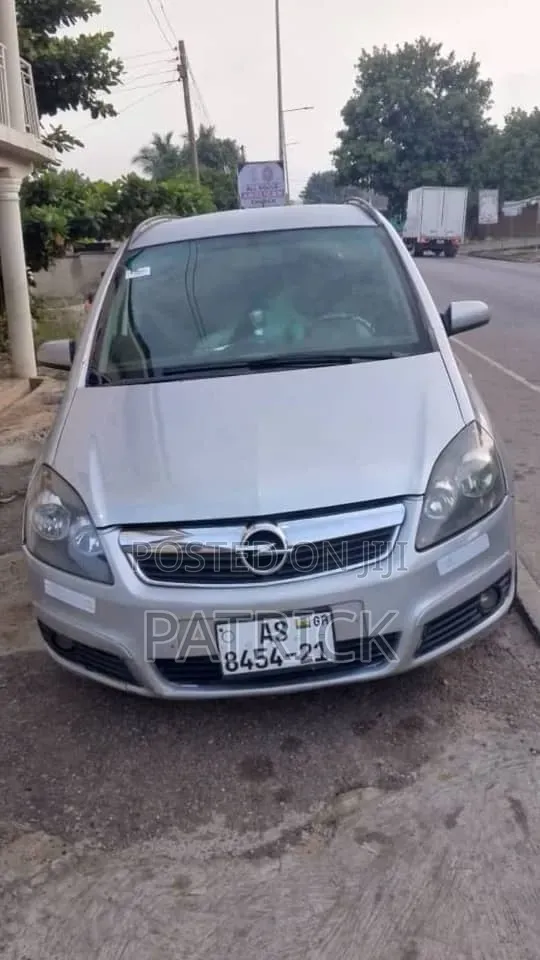 Opel Zafira 1.6 2008 Silver