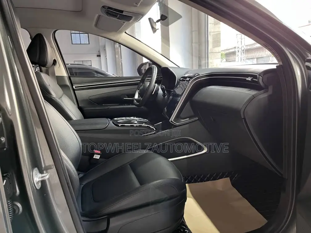 Hyundai Tucson 2023 Gray