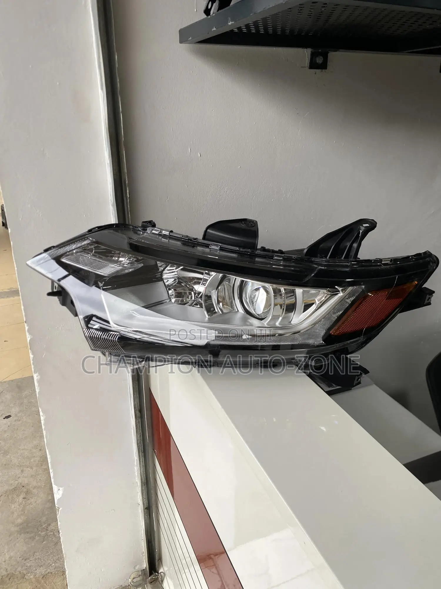 Mitsubishi Outlander 2018-2019-2020 Headlight