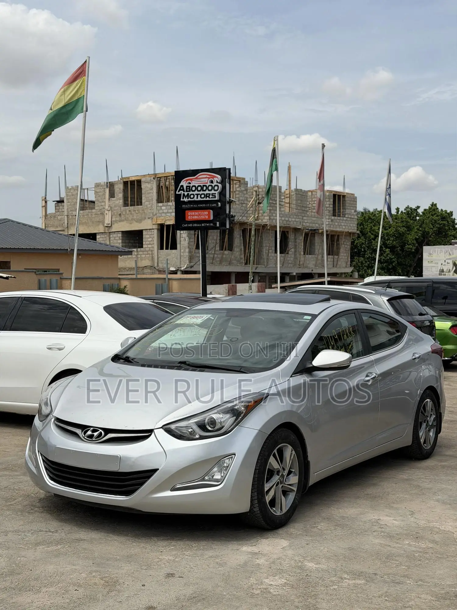 Hyundai Elantra Limited 4dr Sedan (1.8L 4cyl 6A) 2015 Silver