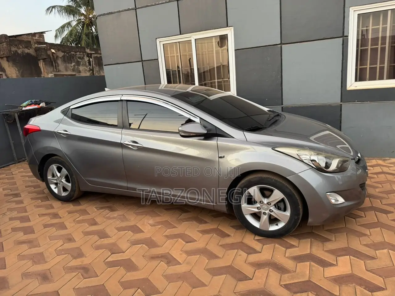 Hyundai Avante 2014 Silver