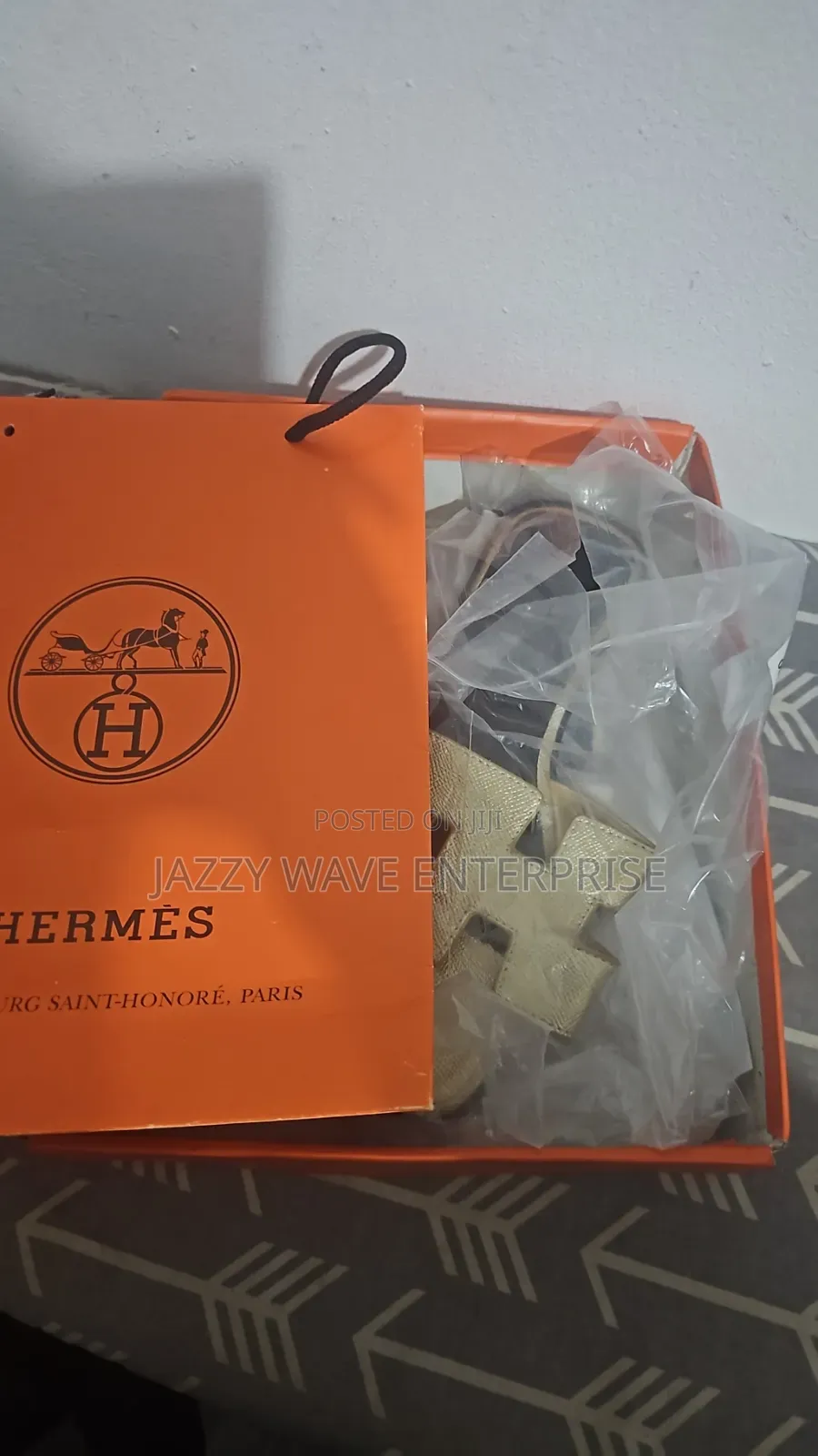 Hermes Slipper Gold