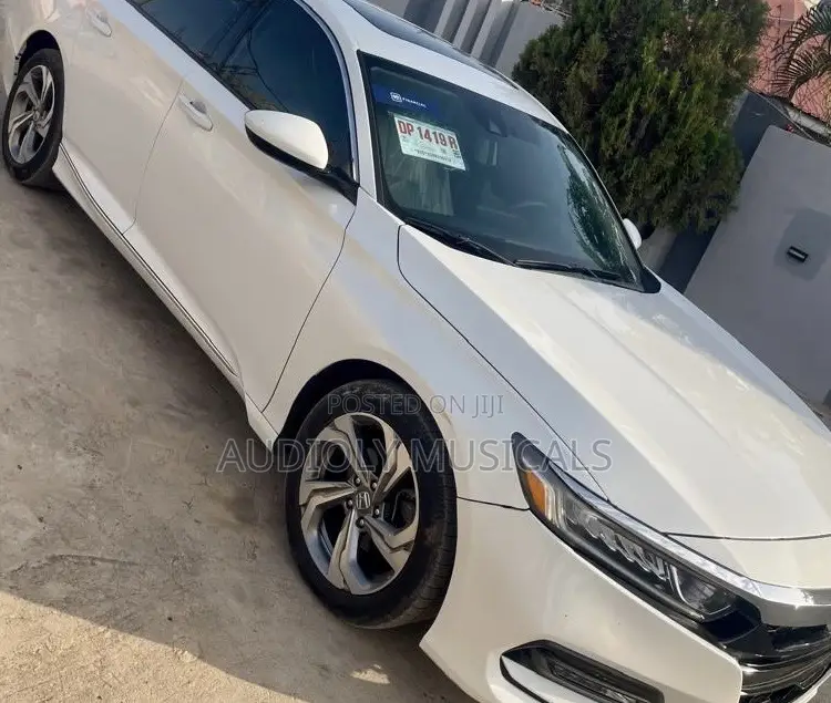 Honda Accord 2019 White