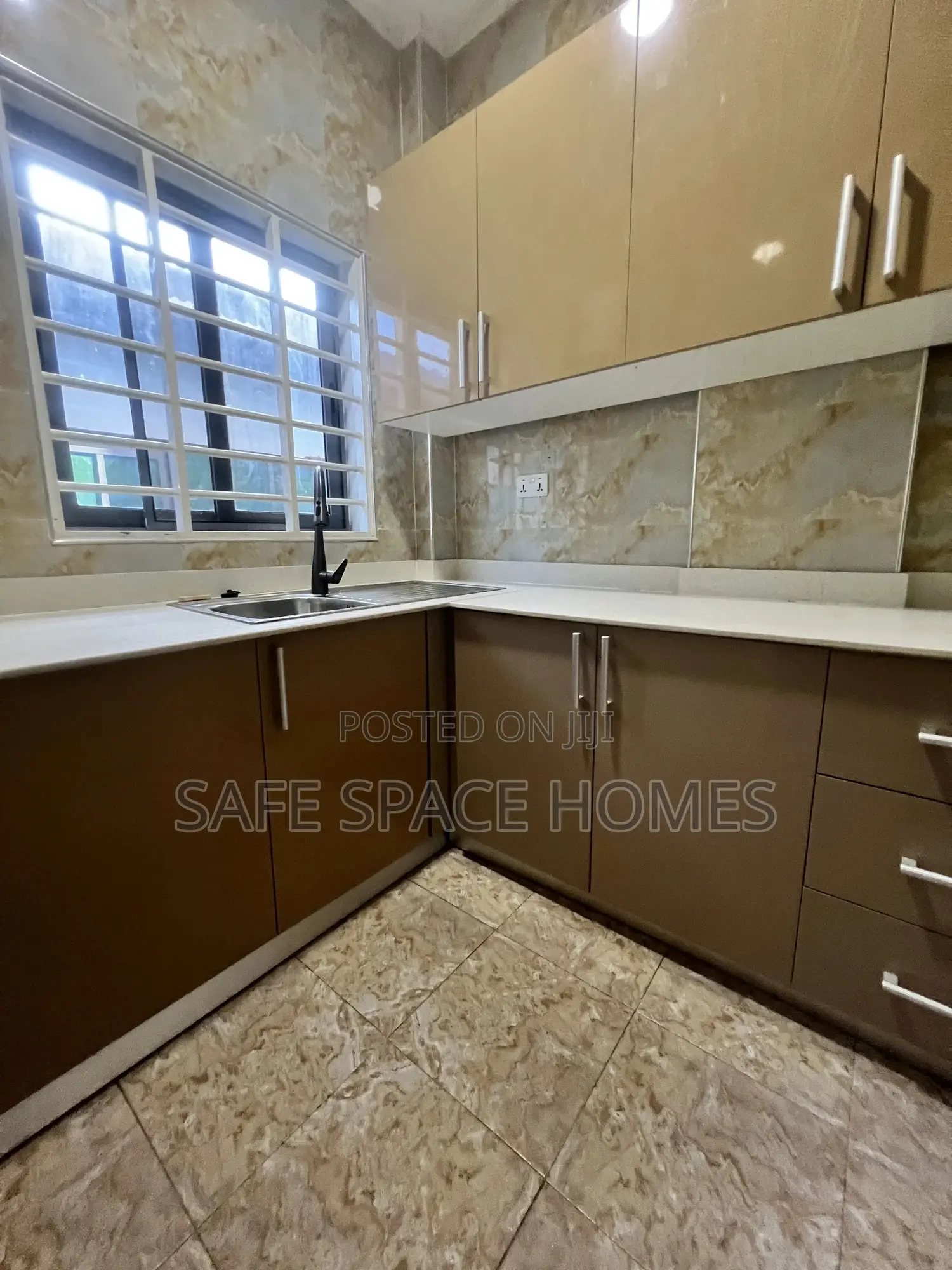 2bdrm Apartment in Burma Camp for rent