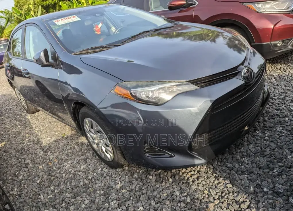 Toyota Corolla LE Eco (1.8L 4cyl 2A) 2018 Gray