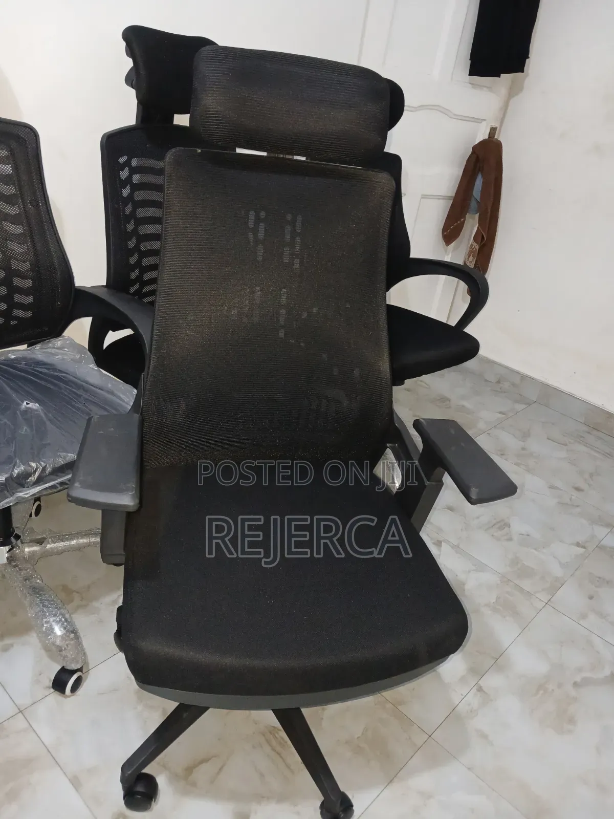 Office Swivel Chair With Head Rest