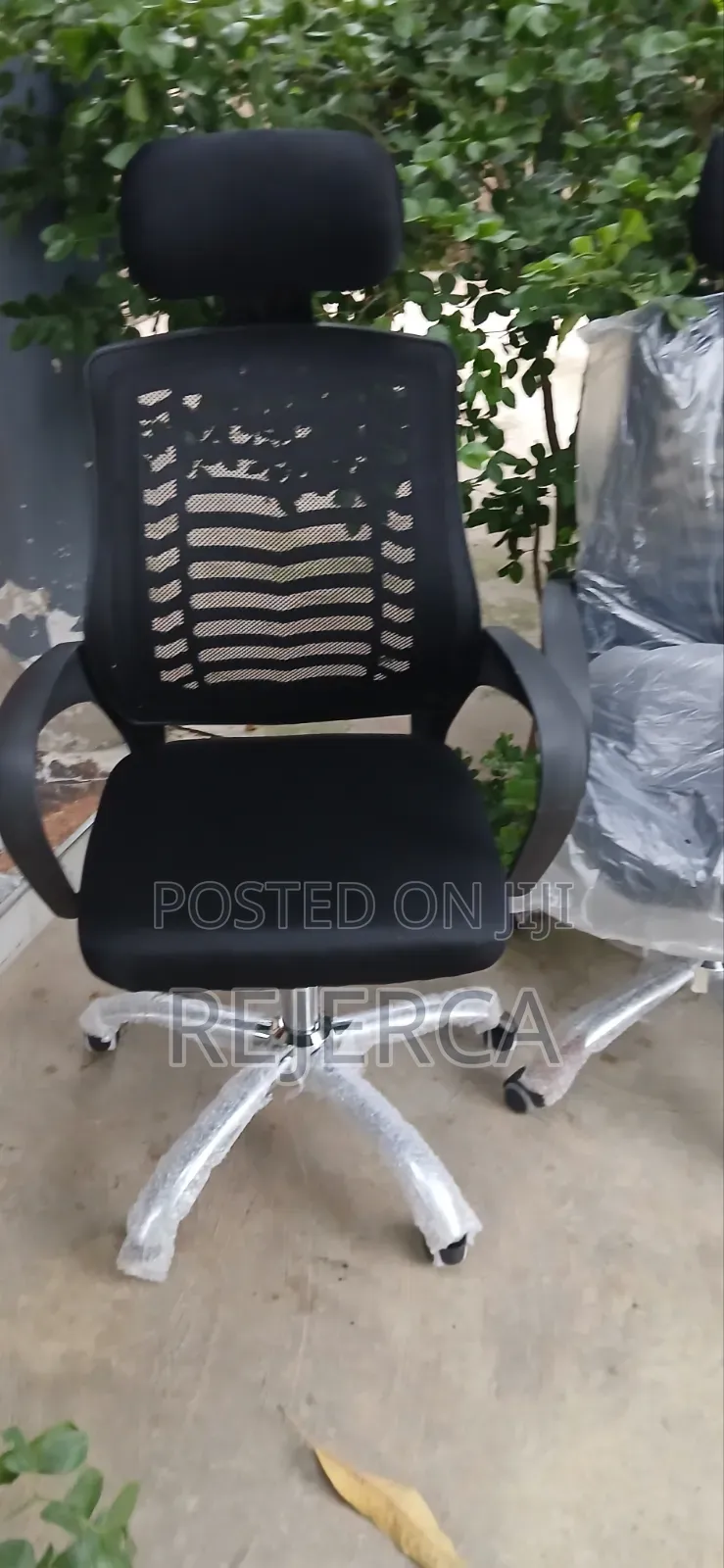 Adjustable Office Swivel Chair