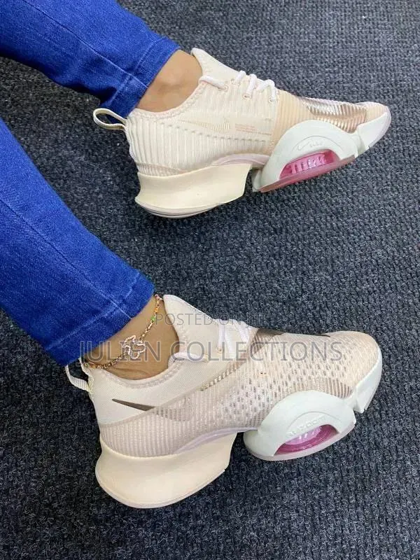 Nike Air Max Trainers Lite Cream