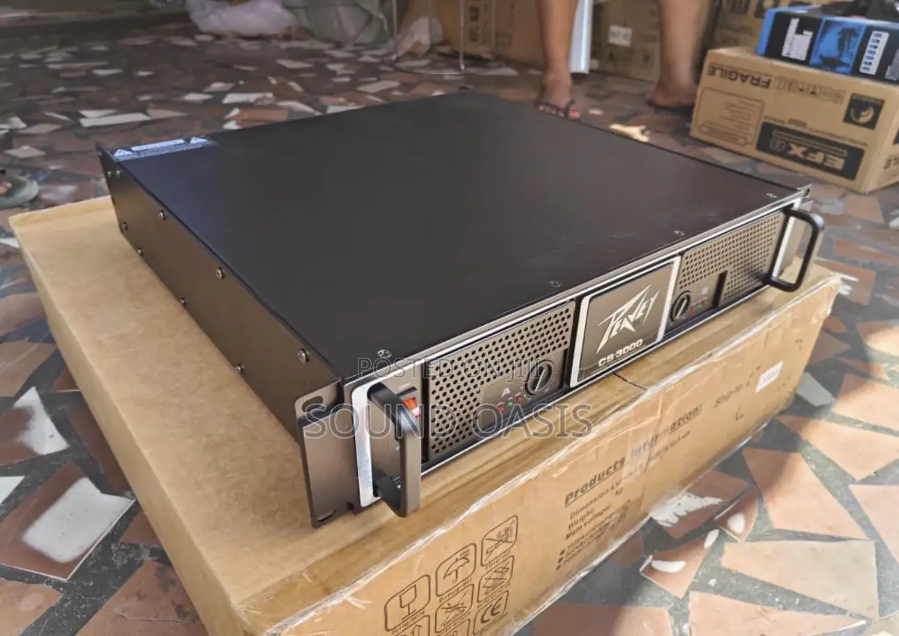 Peavey Cs 3000 Professional Power Amplifier