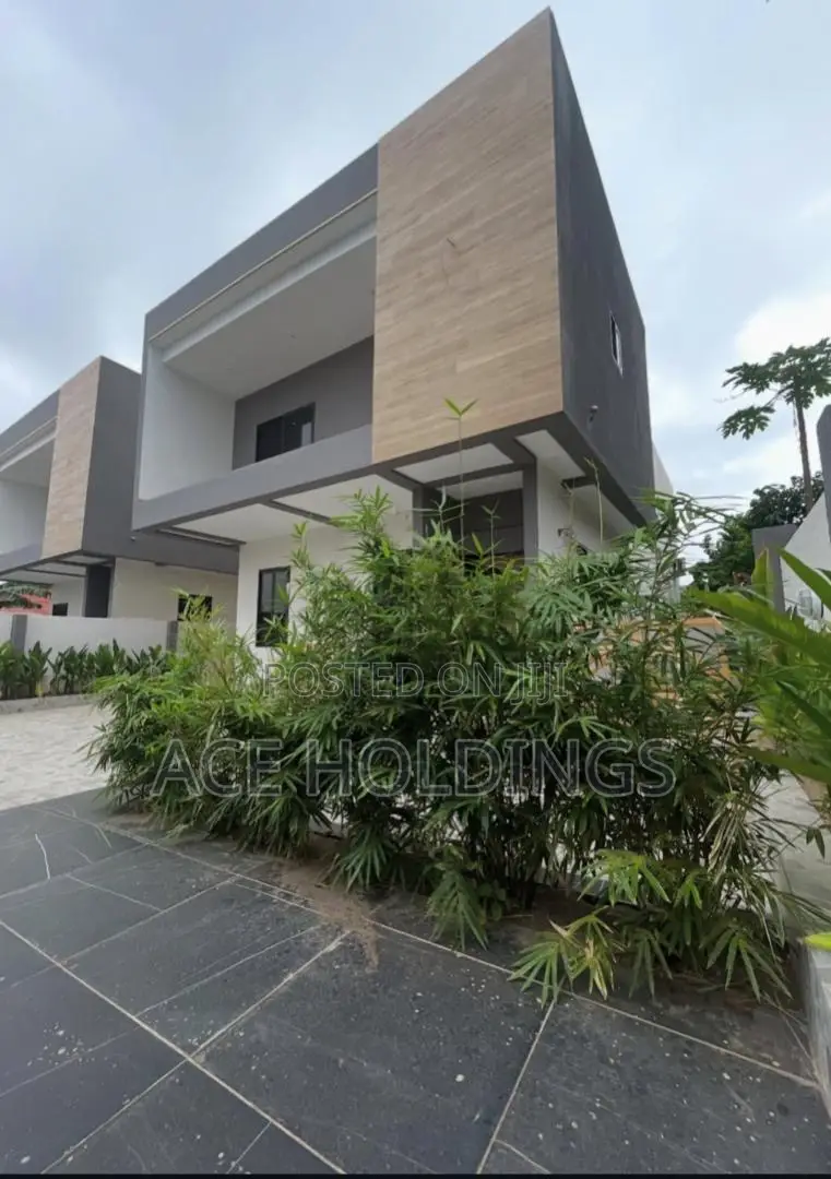 4bdrm House in Oyarifa for sale