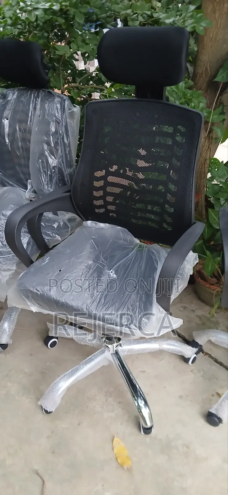 Black Swivel Chair