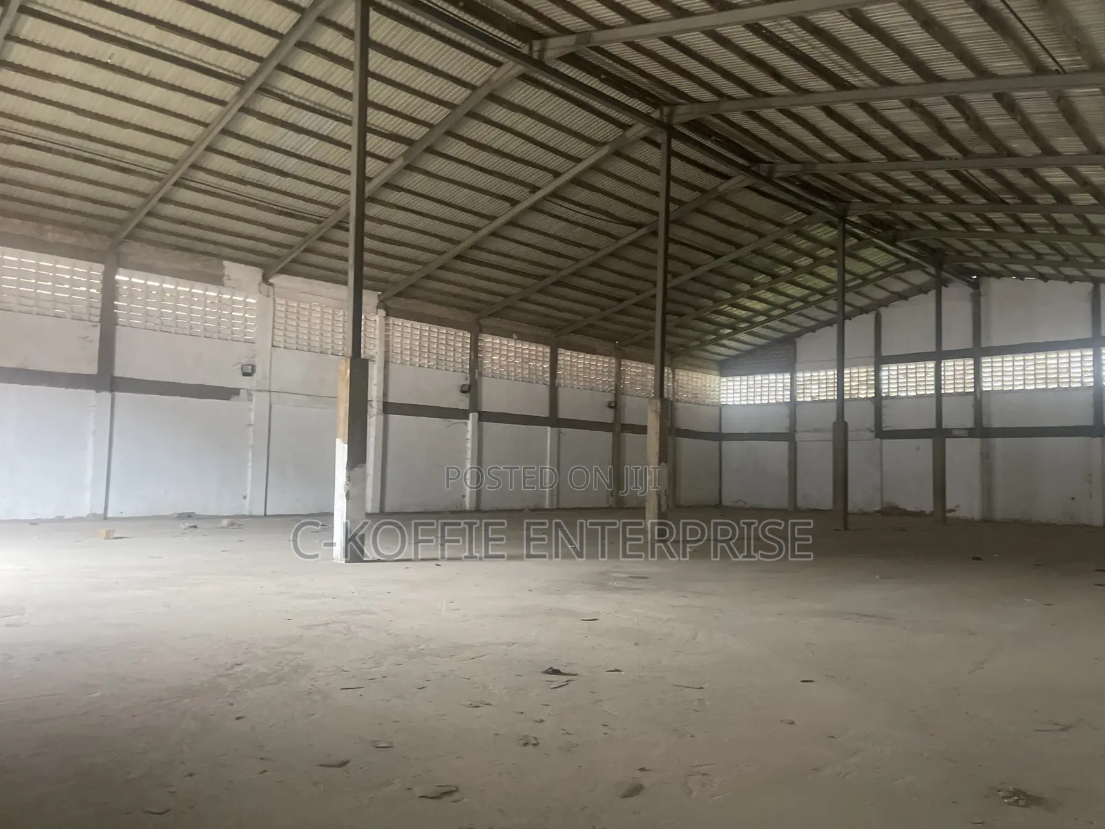 1500 SQM Warehouse at Spintex
