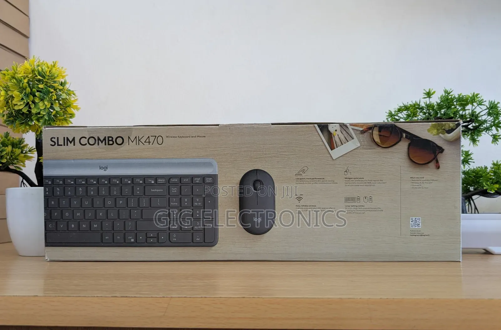 Logitech Mk470 Slim Wireless Keyboard and Mouse Combo