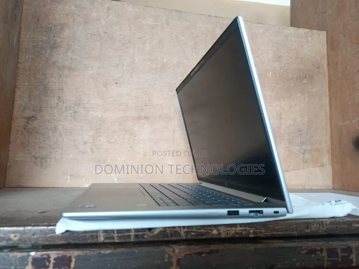 New Laptop HP 16GB Intel Core Ultra 7 SSD 512GB