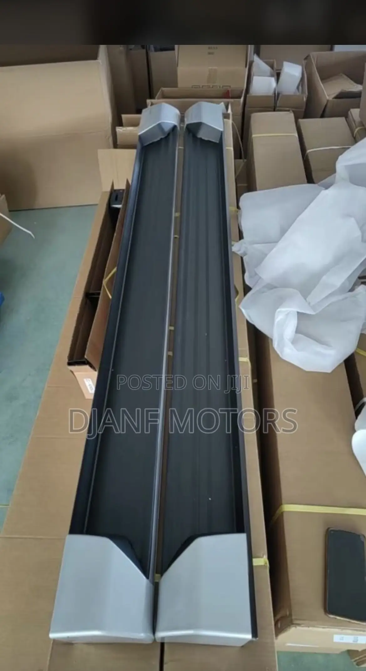 Mitsubishi L200 Side Stepper