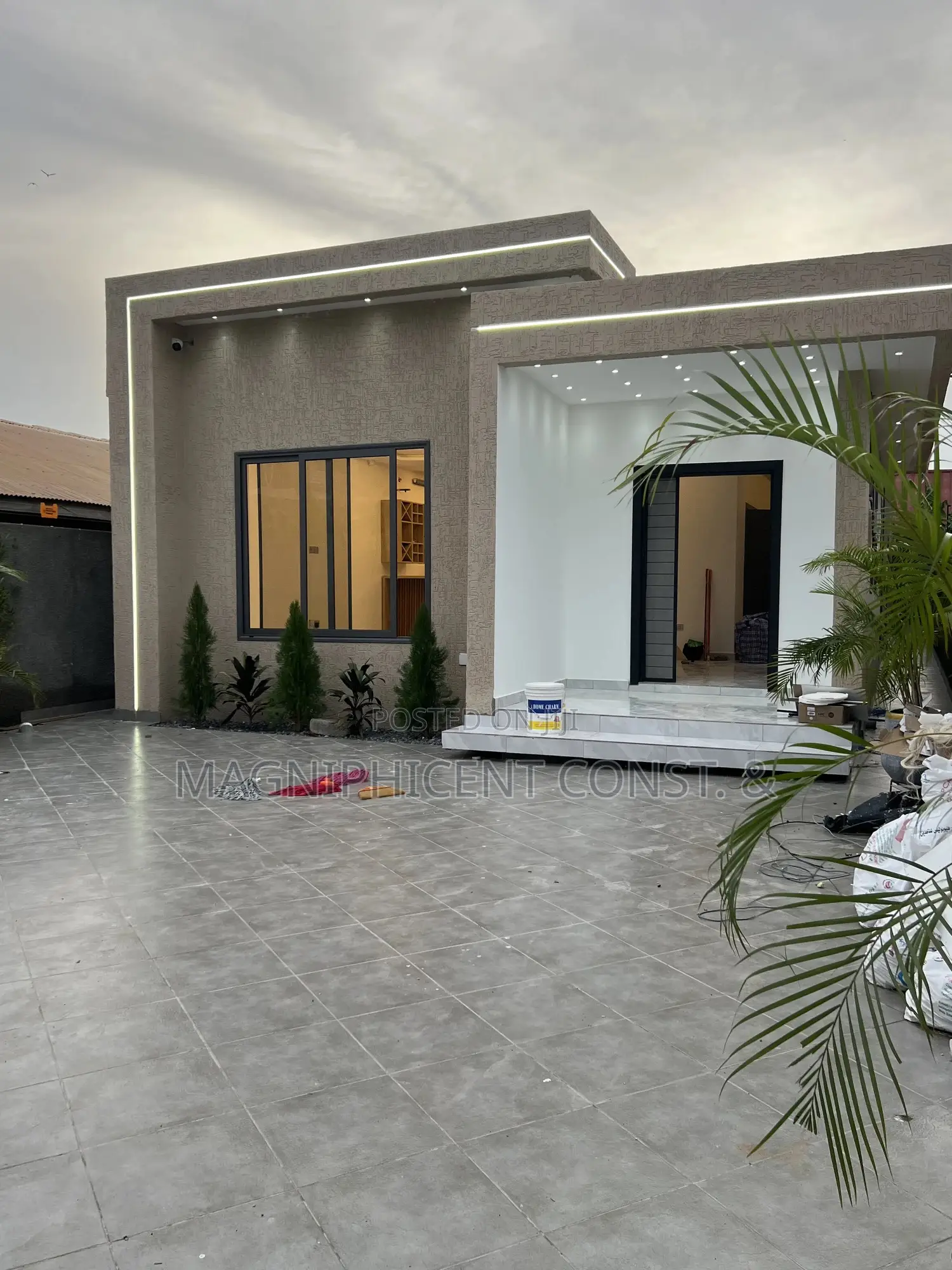 3bdrm House in Estates, East Legon for sale