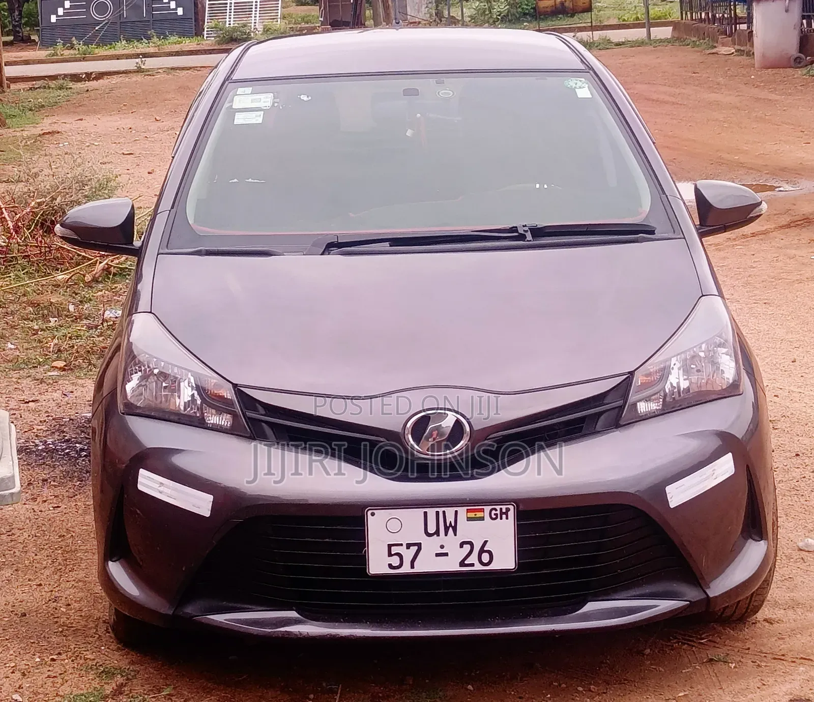 Toyota Vitz 2015 Gray