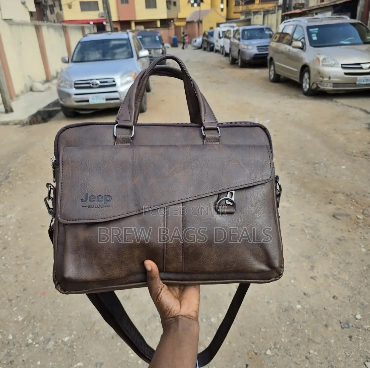 Quality Pure Leather Jeep Men’S Laptop Bag 15.6 Inches With Strap.