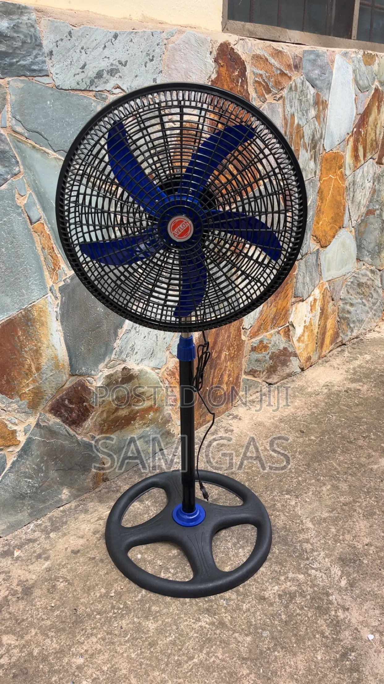 Avelon 18 Inch Standing Fan
