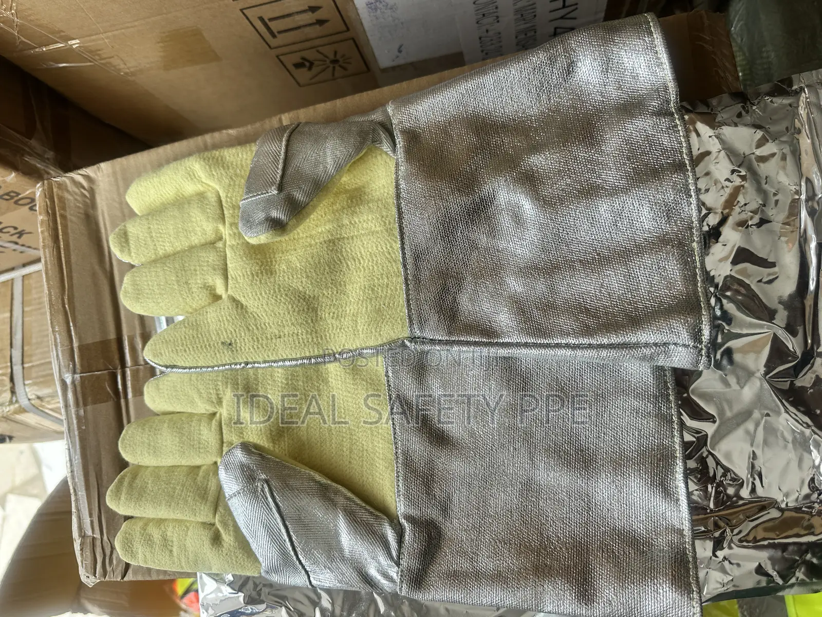Aluminized Heat-resistant Glove