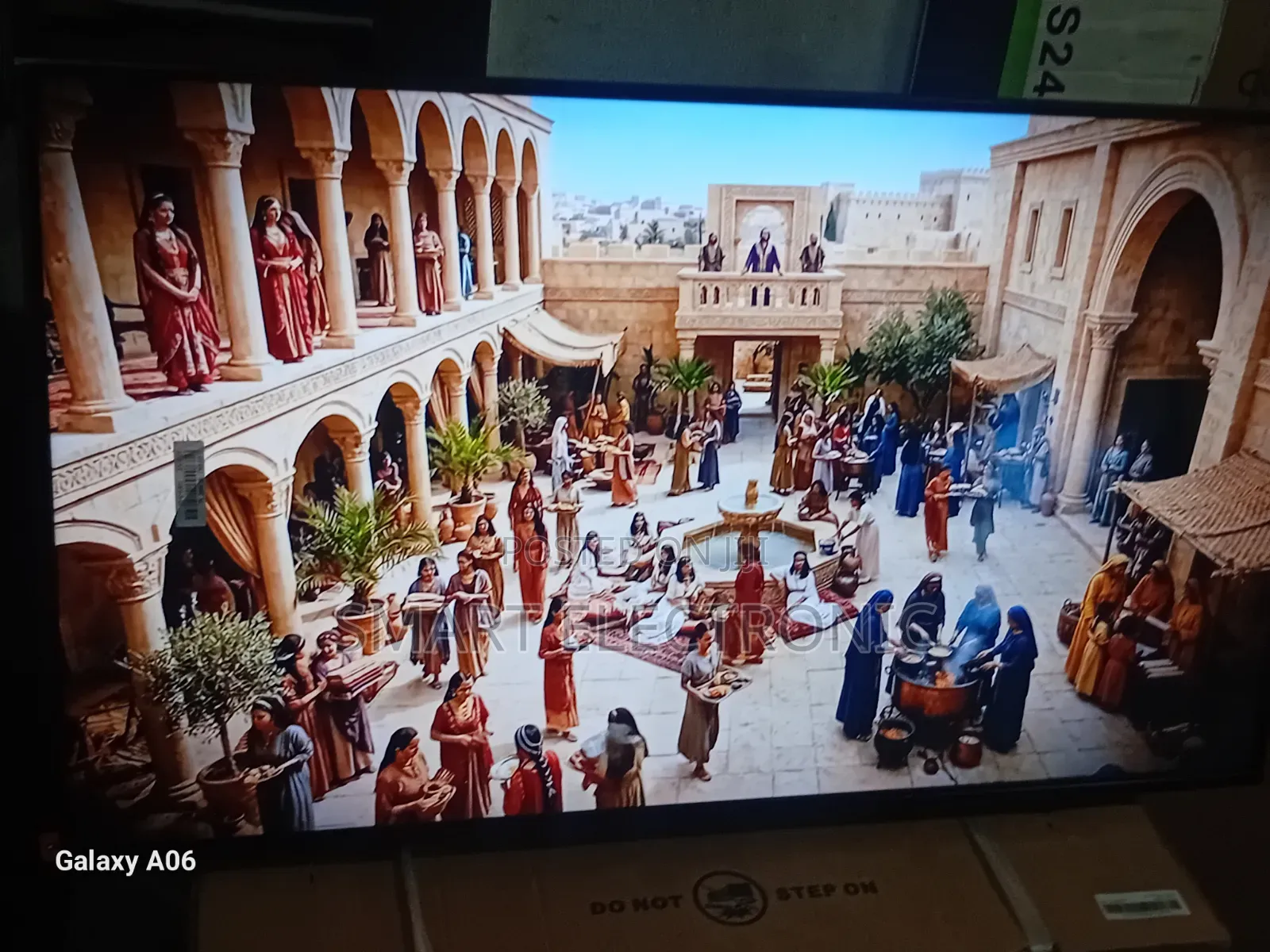Samsung 43-Inch Premium Viewing Television
