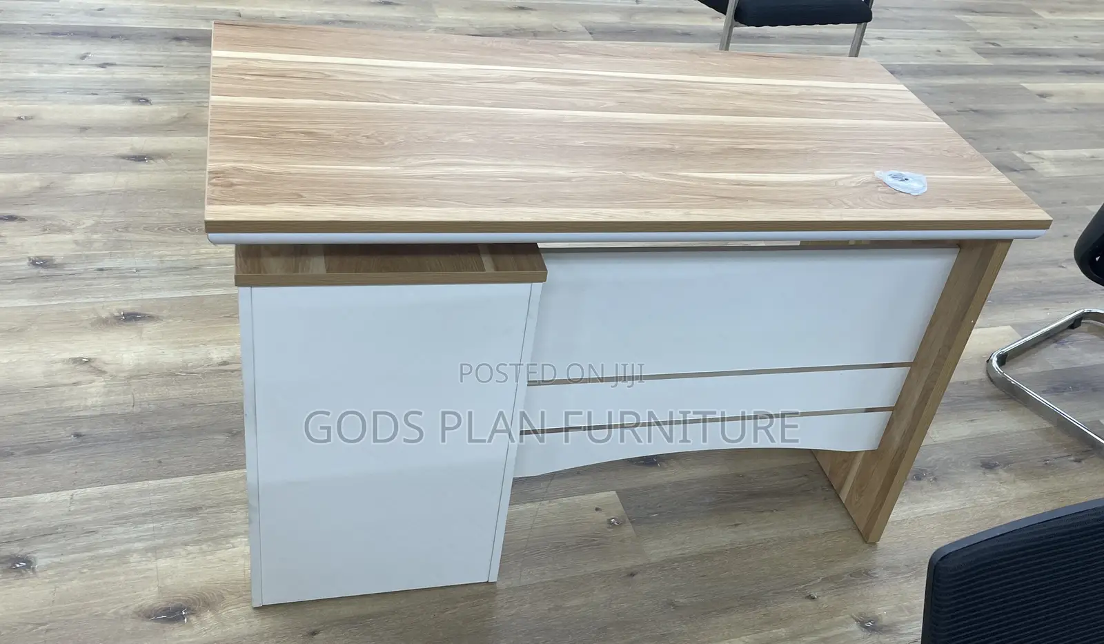 Office Table (M1610a)