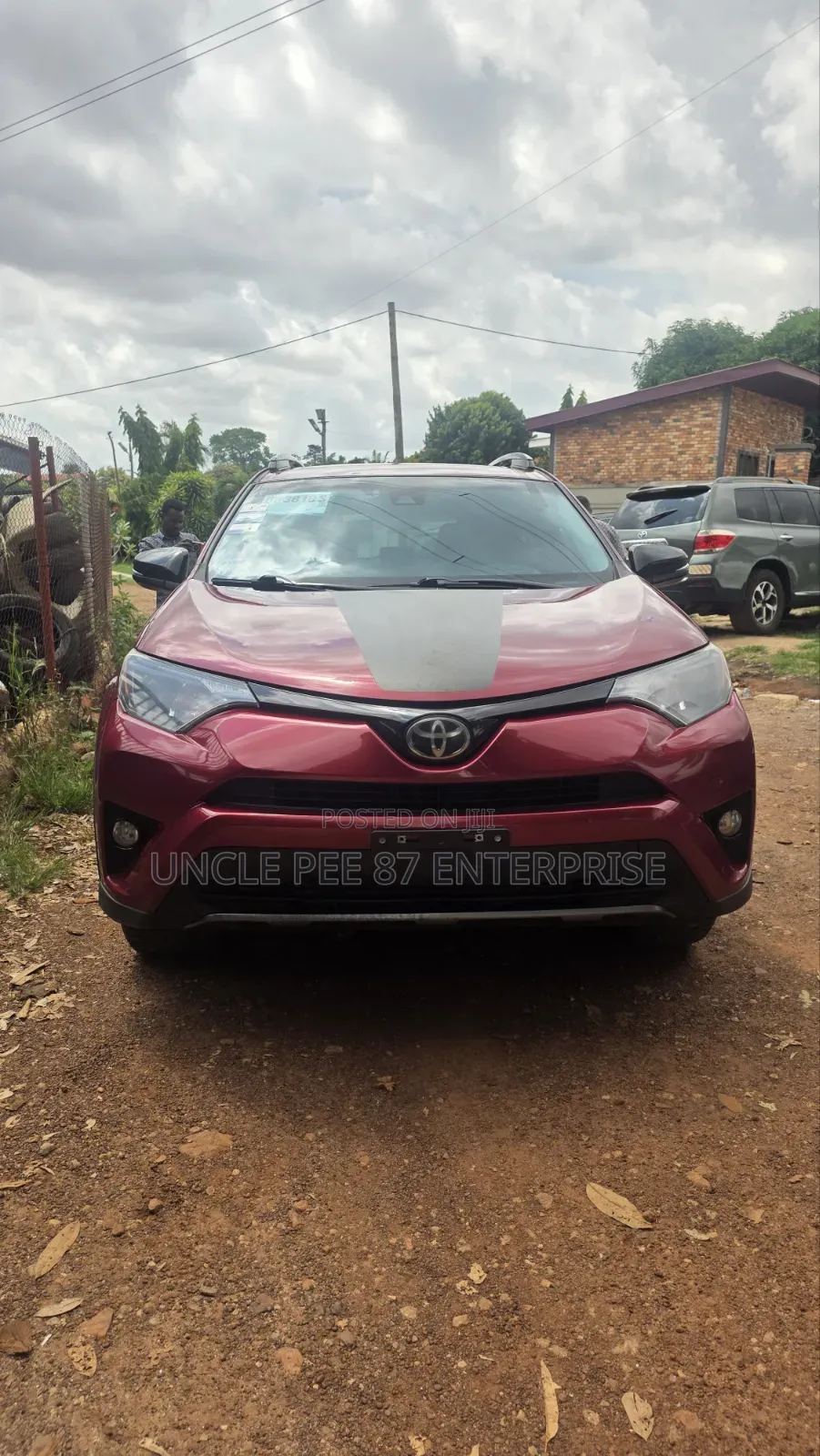 Toyota RAV4 XLE 4dr SUV AWD (2.5L 4cyl 6A) 2018 Red