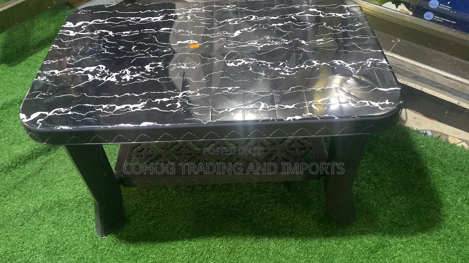 Plastic Center Table
