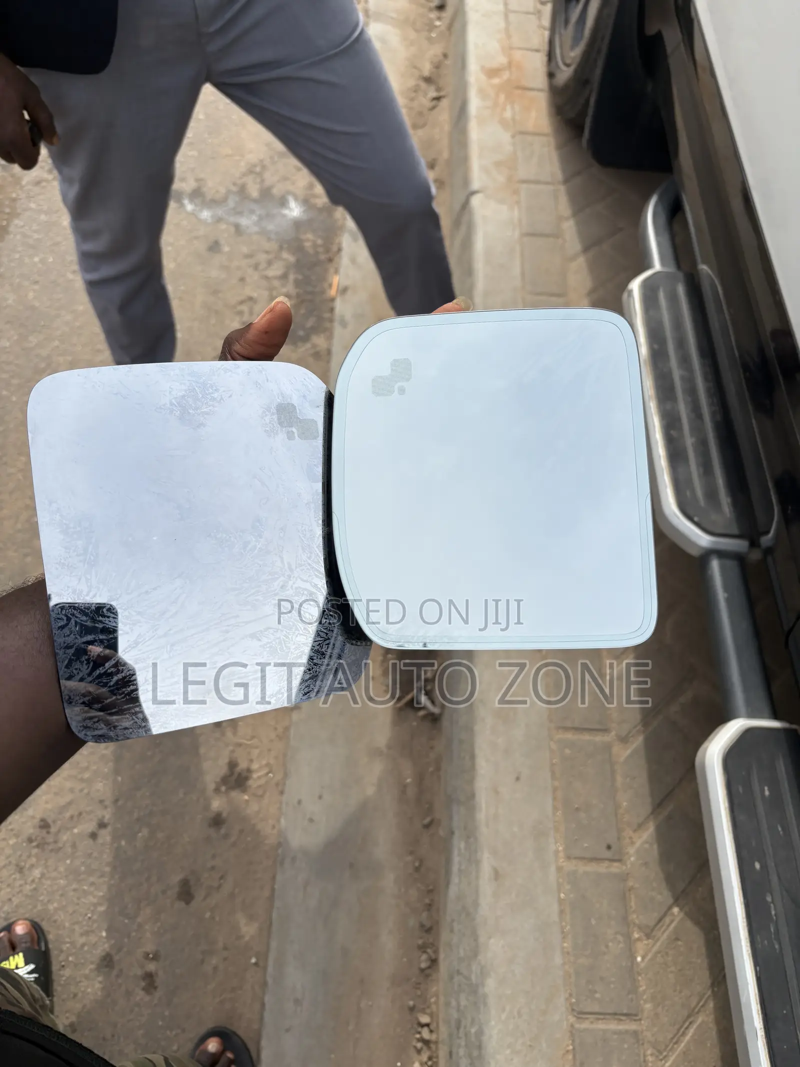 Range Rover Defender Driving Mirror Glass With Blind Spots