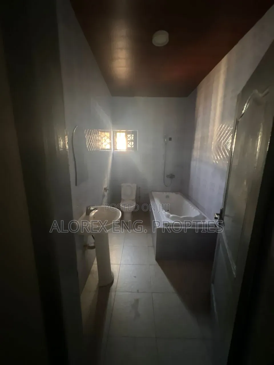 4bdrm House in Medina, Estate for rent