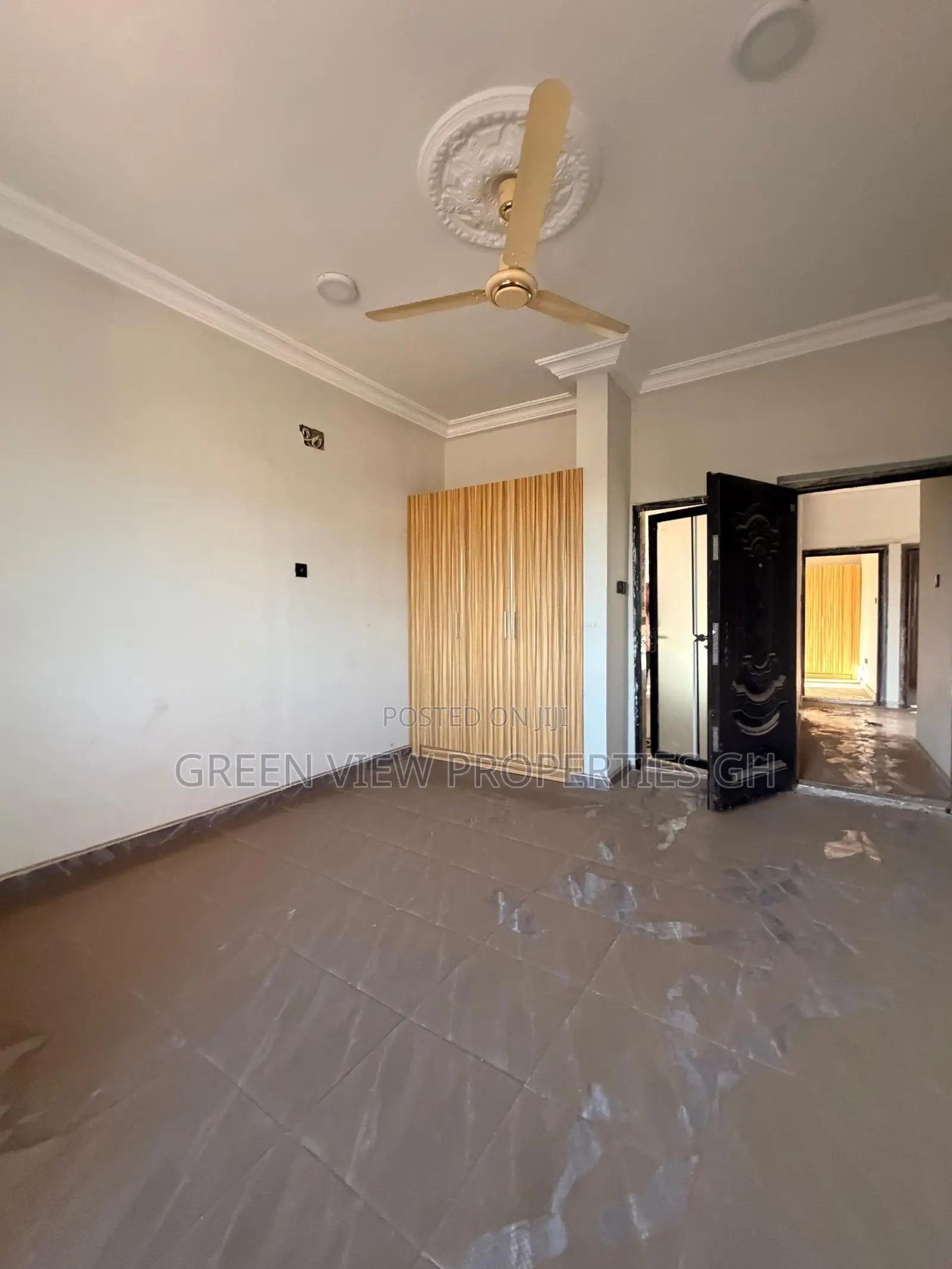 3bdrm Apartment in West Hills Mall Area for rent