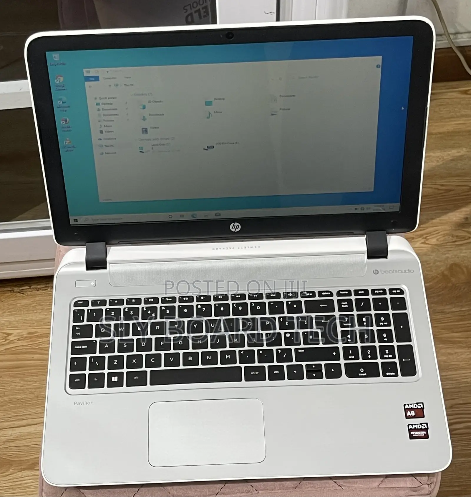Laptop HP Pavilion 15 8GB AMD A8 HDD 1T